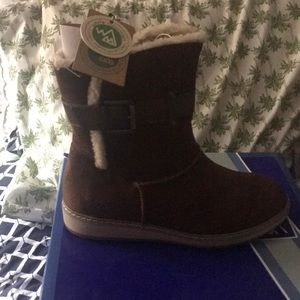 White mountain boots